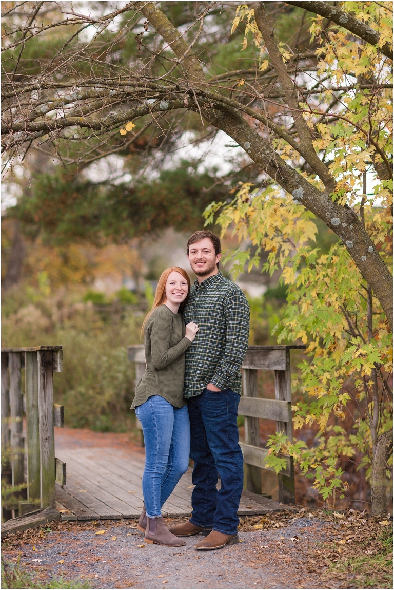 Autumn engagement session at Lake Shenandoah with fall colors.