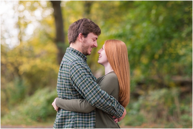 Autumn engagement session at Lake Shenandoah with fall colors.