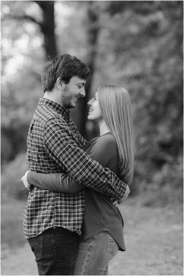 Autumn engagement session at Lake Shenandoah with fall colors.