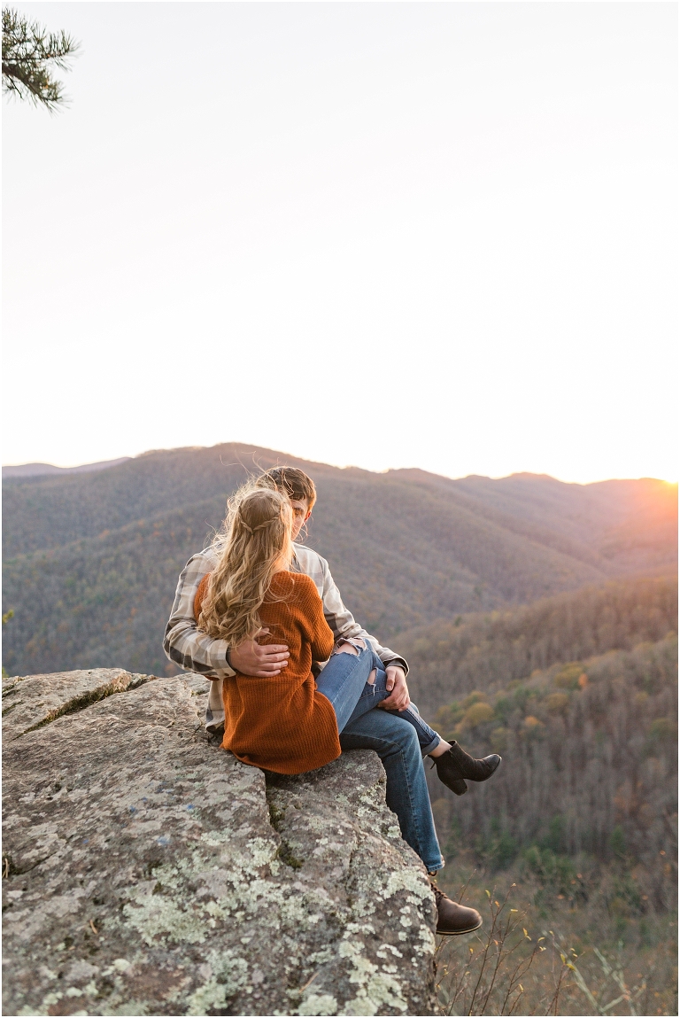 Virginia Wedding and Engagement Photographer Best of 2020 Weddings and Engagements Sydney Kane Photography 20 Minute Cliff Engagement Session Blue Ridge Parkway