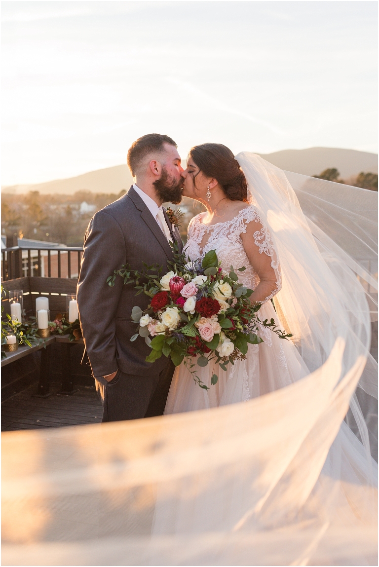 Virginia Wedding and Engagement Photographer Best of 2020 Weddings and Engagements Sydney Kane Photography The Rooftop Crozet Wedding
