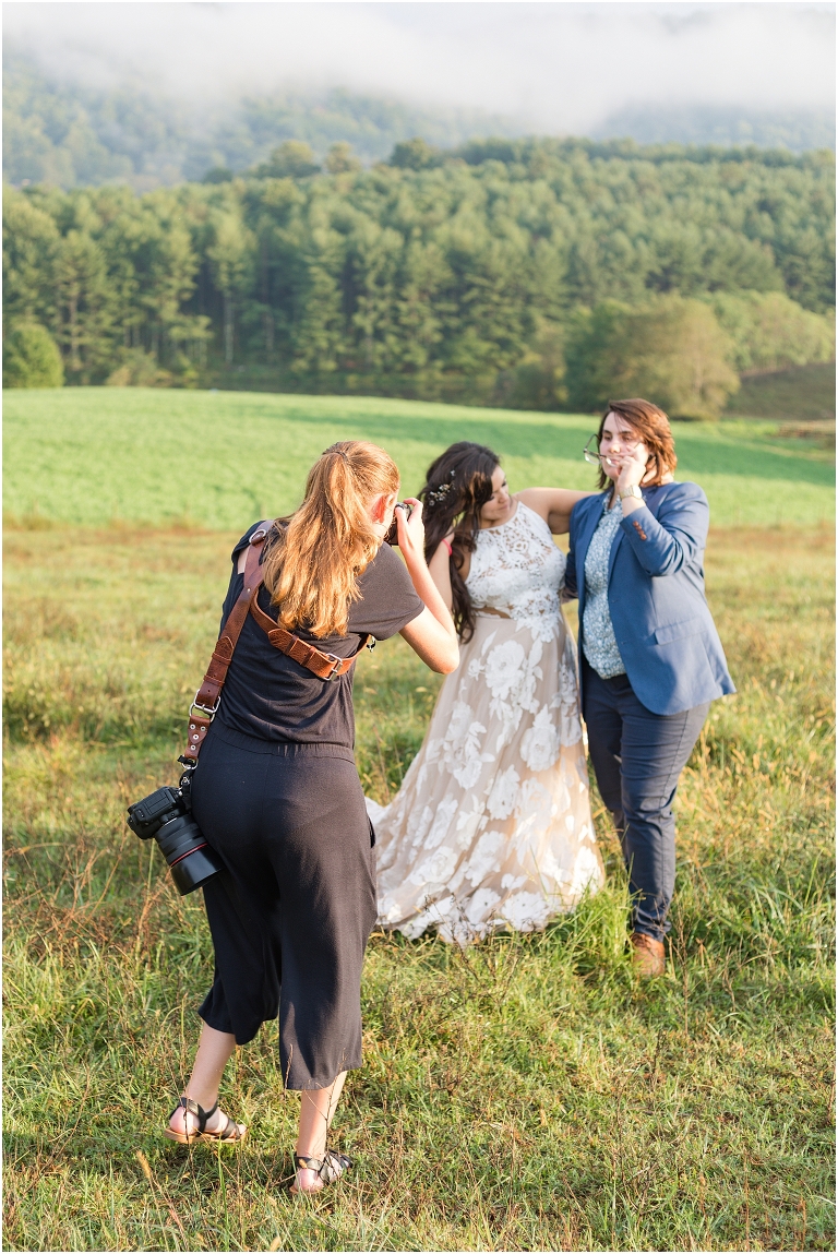 Do you want to get into the world of wedding photography? Learn where and how to get second shooting jobs in this blog post!