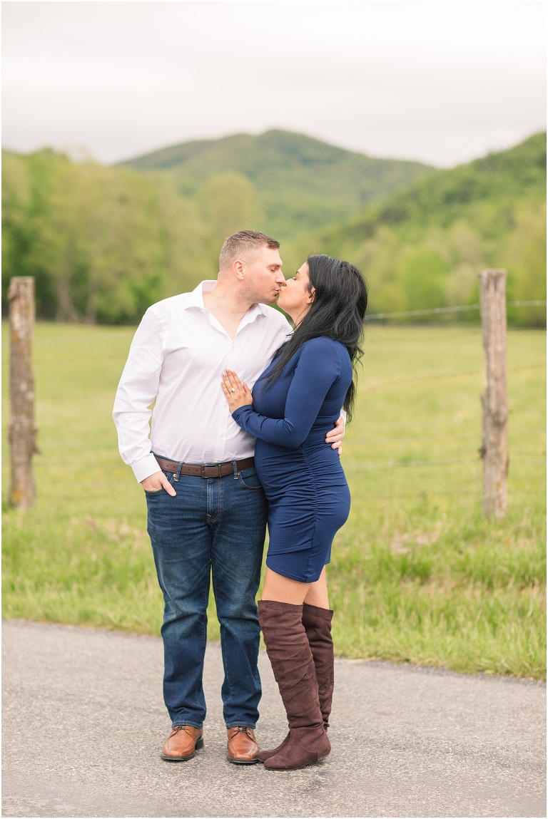 Summer Virginia riverside engagement session