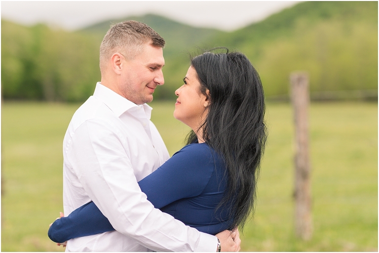 Summer Virginia riverside engagement session