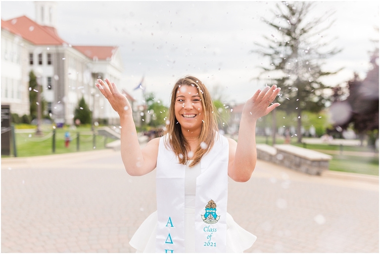 James Madison University Virginia college senior graduation portraits