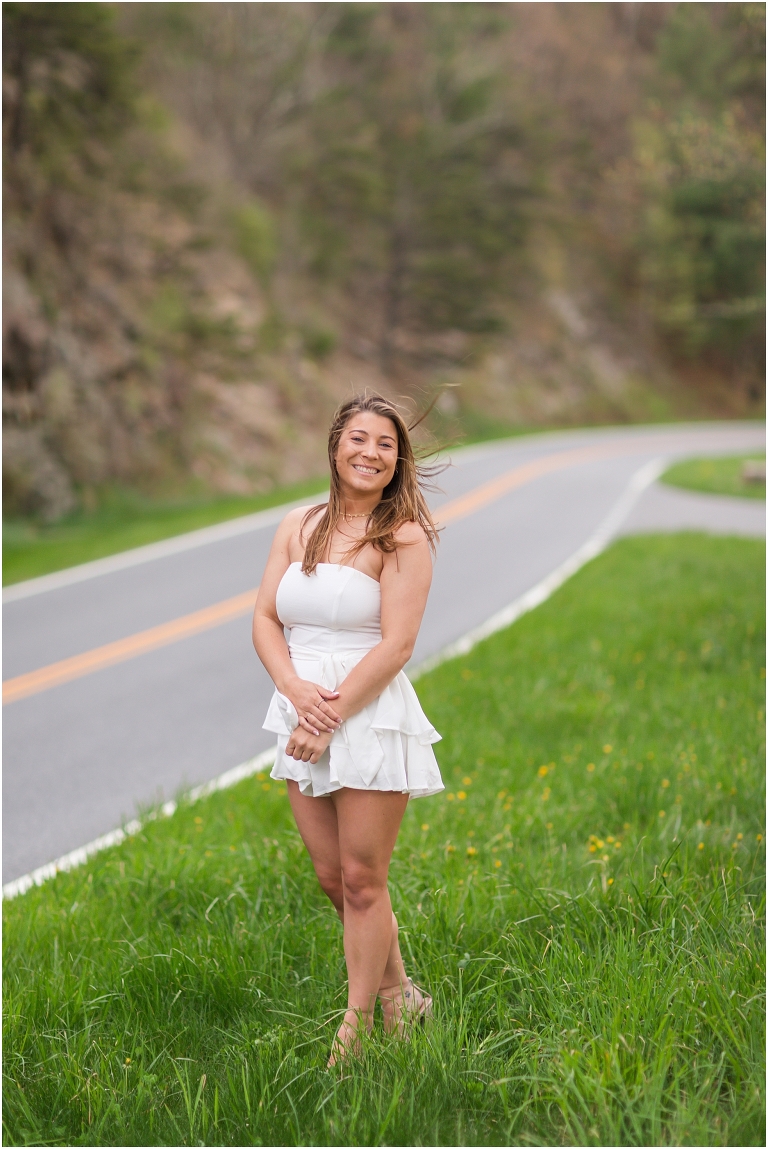 Skyline Drive sunset mountain view overlook senior graduation portraits