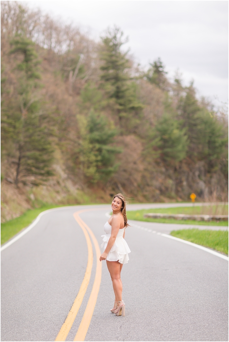 Skyline Drive sunset mountain view overlook senior graduation portraits