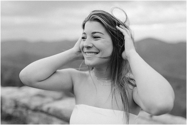 Skyline Drive sunset mountain view overlook senior graduation portraits