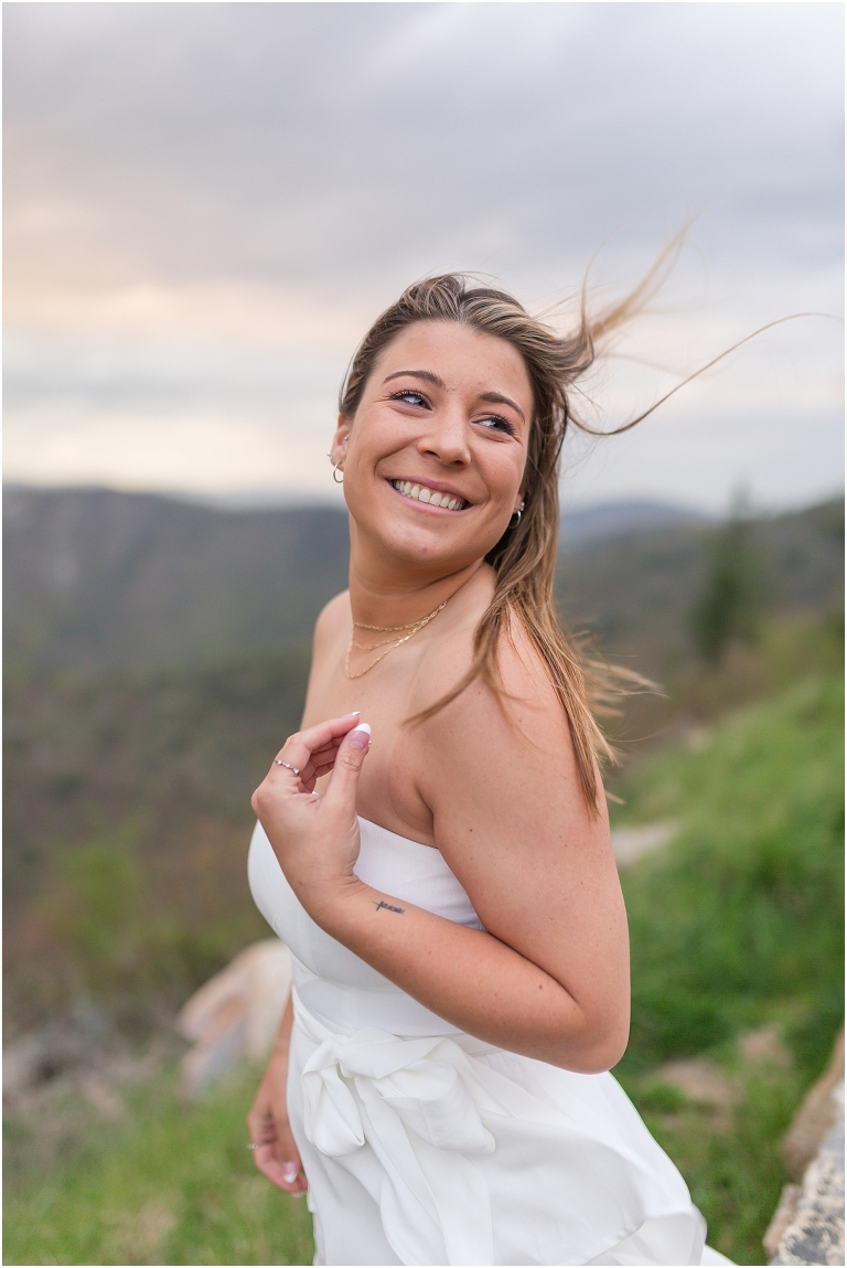 Skyline Drive sunset mountain view overlook senior graduation portraits