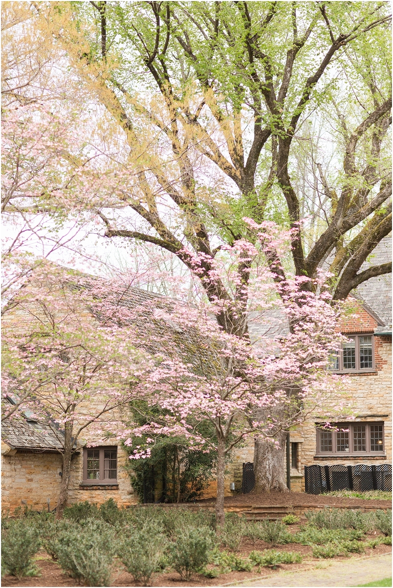 Stoneleigh Estate intimate Virginia spring wedding in the garden