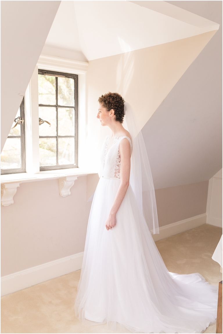 Stoneleigh Estate intimate Virginia spring wedding in the garden