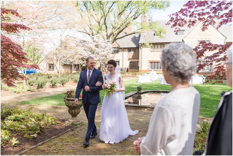 Stoneleigh Estate intimate Virginia spring wedding in the garden