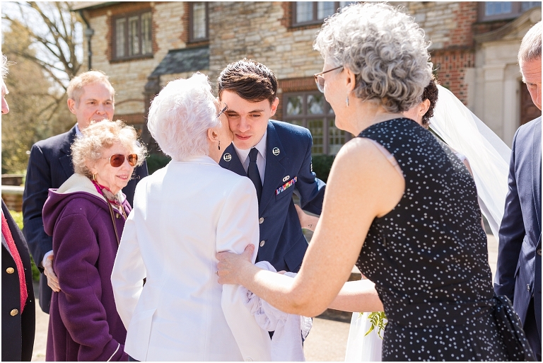 Stoneleigh Estate intimate Virginia spring wedding in the garden