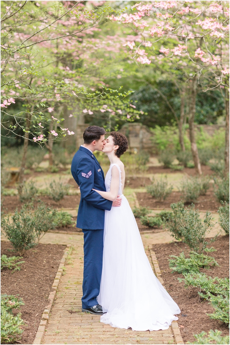 Stoneleigh Estate intimate Virginia spring wedding in the garden