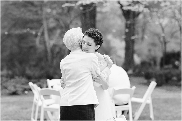 Stoneleigh Estate intimate Virginia spring wedding in the garden