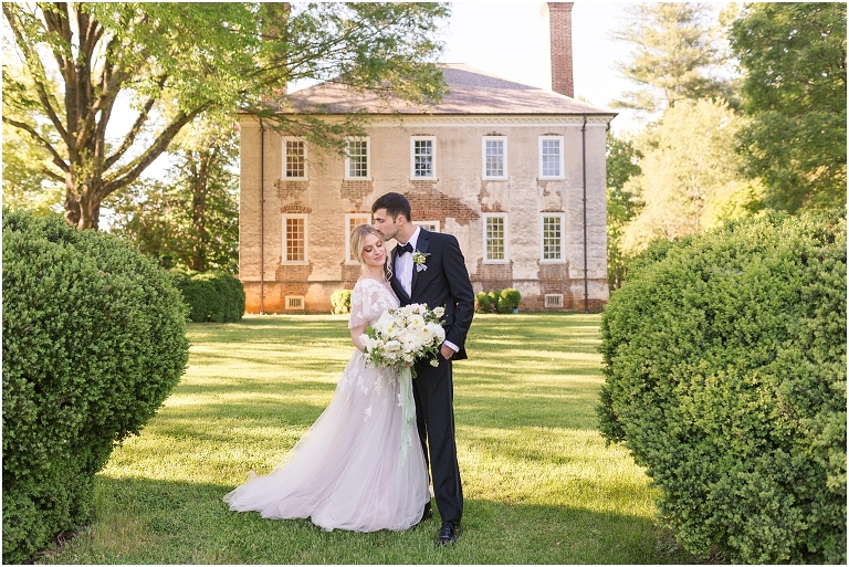 Romantic and classic garden manor wedding inspiration portraits