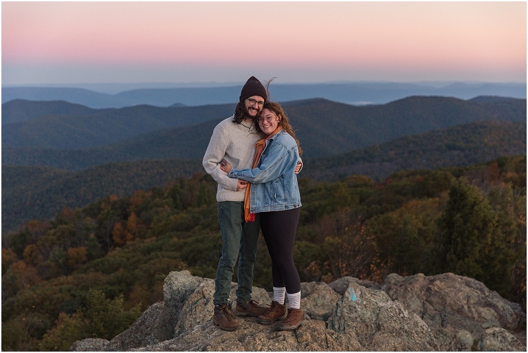 Sunrise mountaintop mountain view hike couples session on Bearfence hike on Skyline Drive in Shenandoah National Park