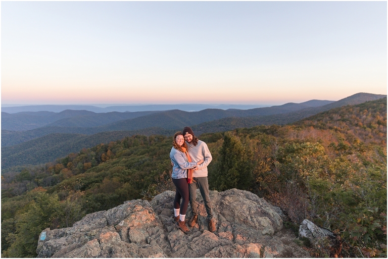 Sunrise mountaintop mountain view hike couples session on Bearfence hike on Skyline Drive in Shenandoah National Park