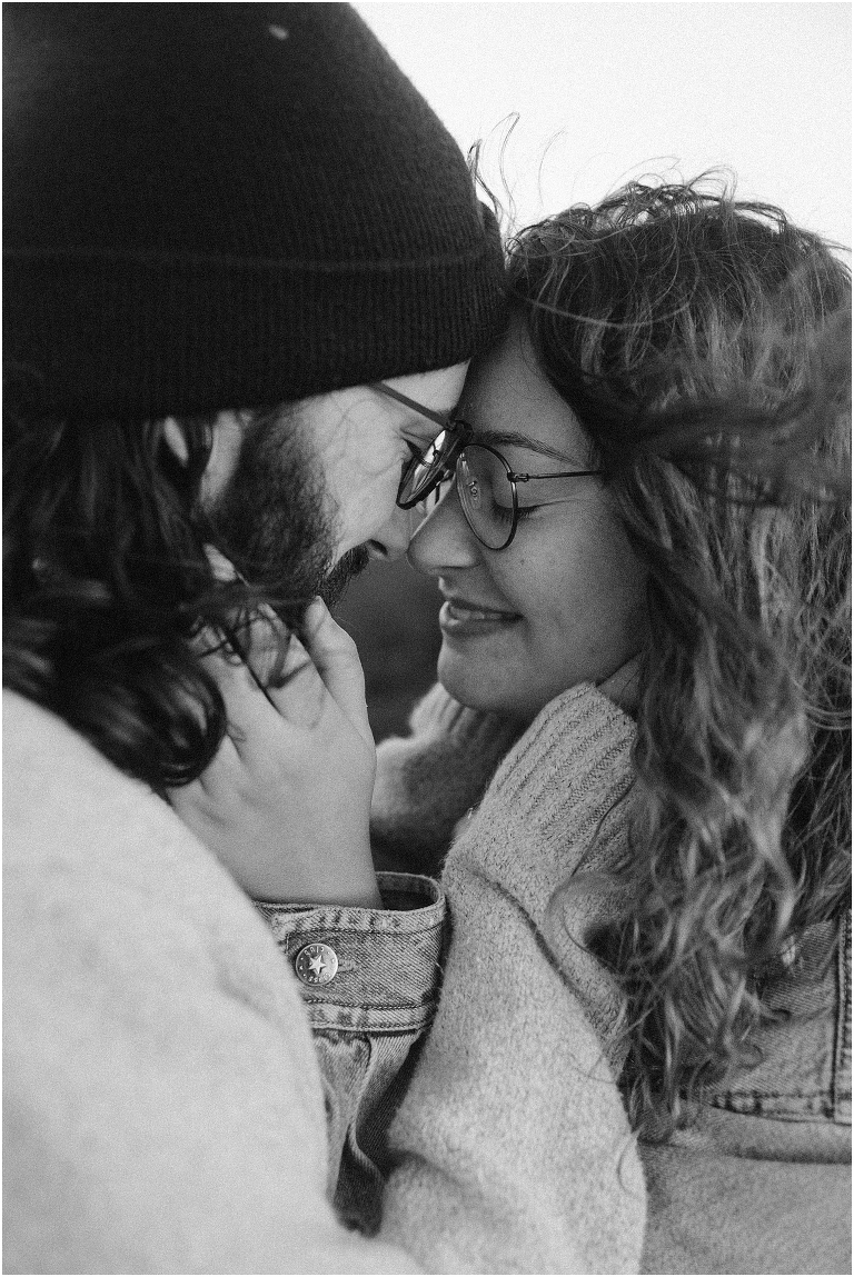 Sunrise mountaintop mountain view hike couples session on Bearfence hike on Skyline Drive in Shenandoah National Park