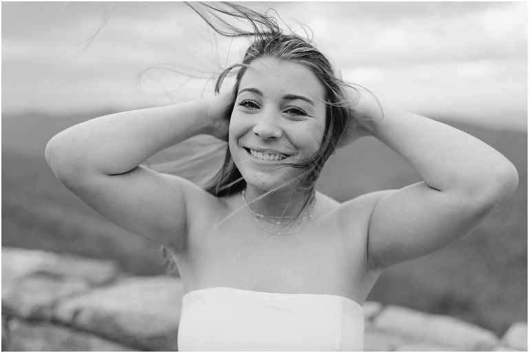 Abigail’s James Madison University Quad and Skyline Drive sunset mountain view overlook senior graduation portraits were some of my FAVORITE from the class of 2021, from her graduation outfit to popping champagne on top of the mountain in her cap and gown!