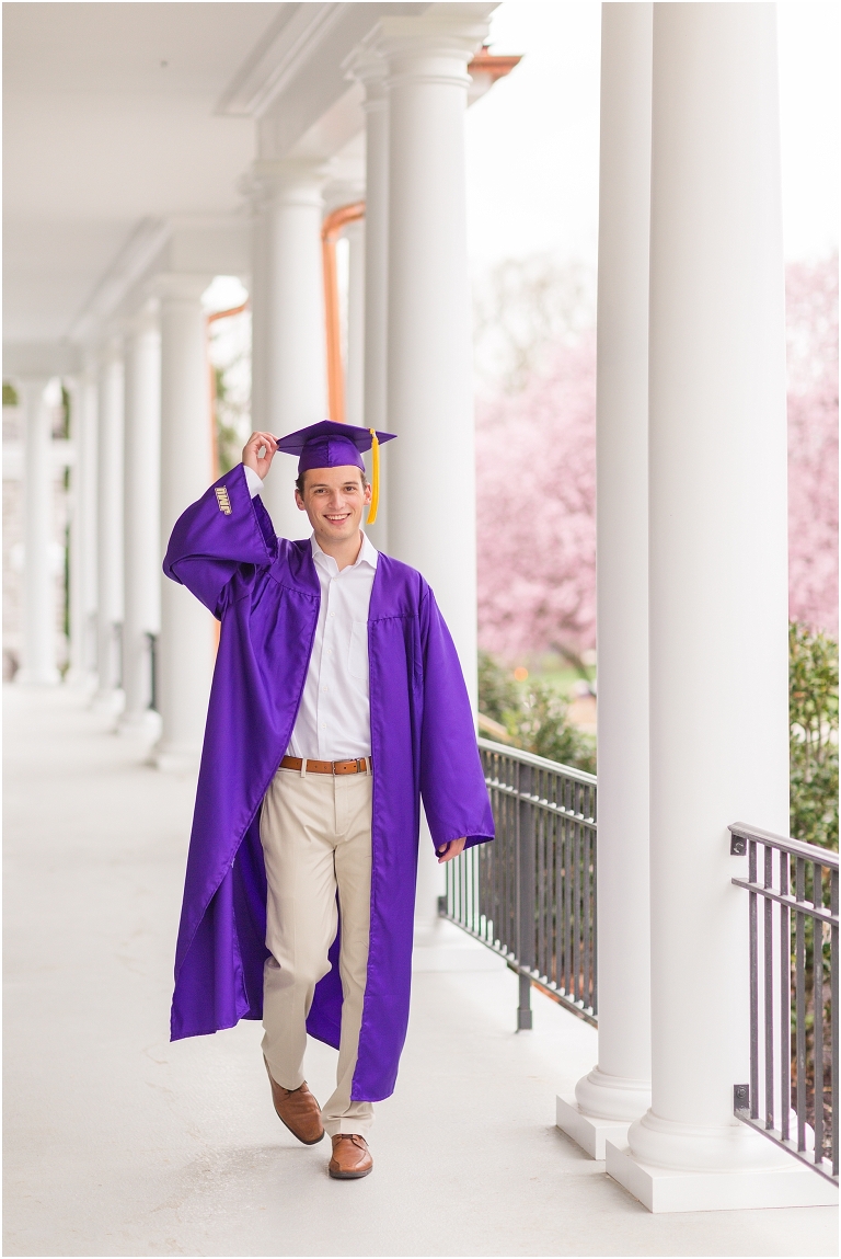 James Madison University senior graduation photos. Harrisonburg Virginia senior portrait photographer