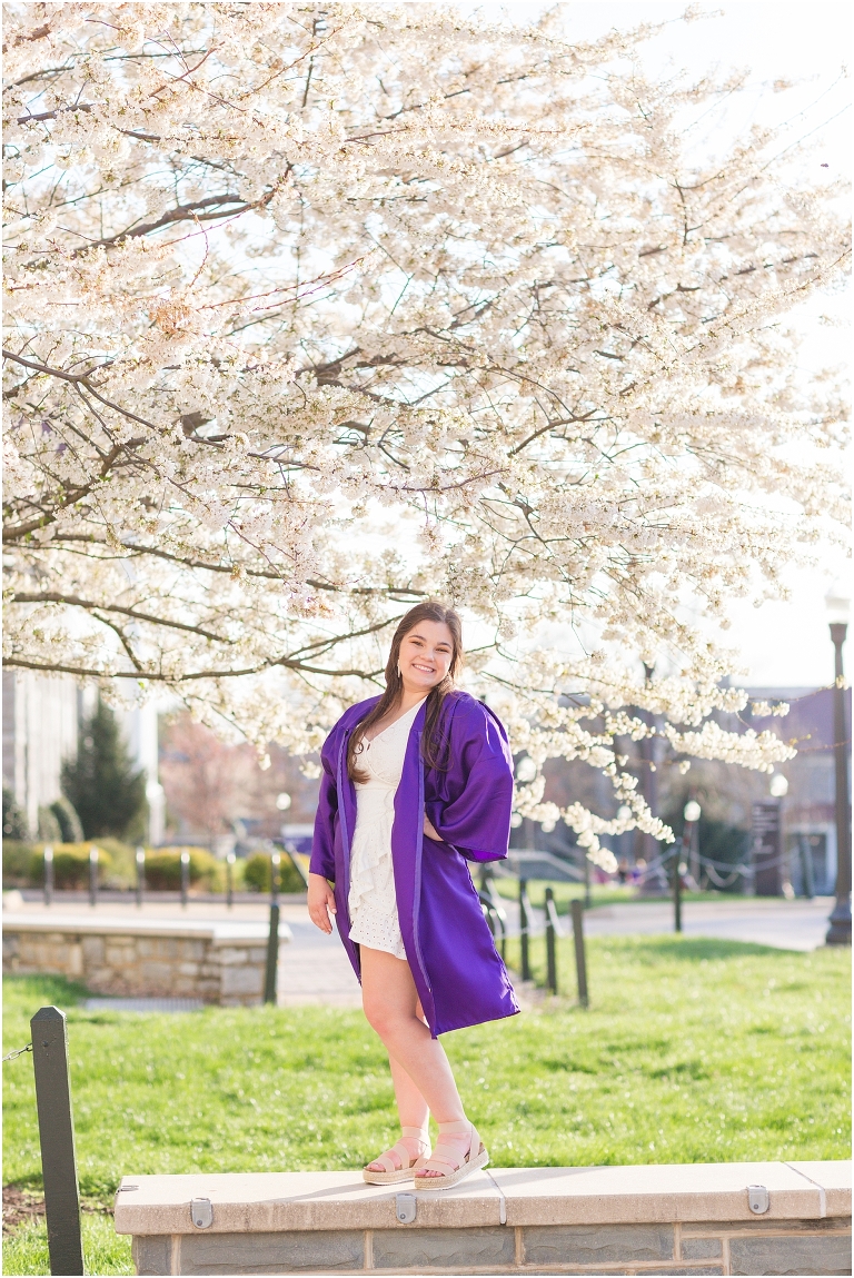 James Madison University senior graduation photos. Harrisonburg Virginia senior portrait photographer
