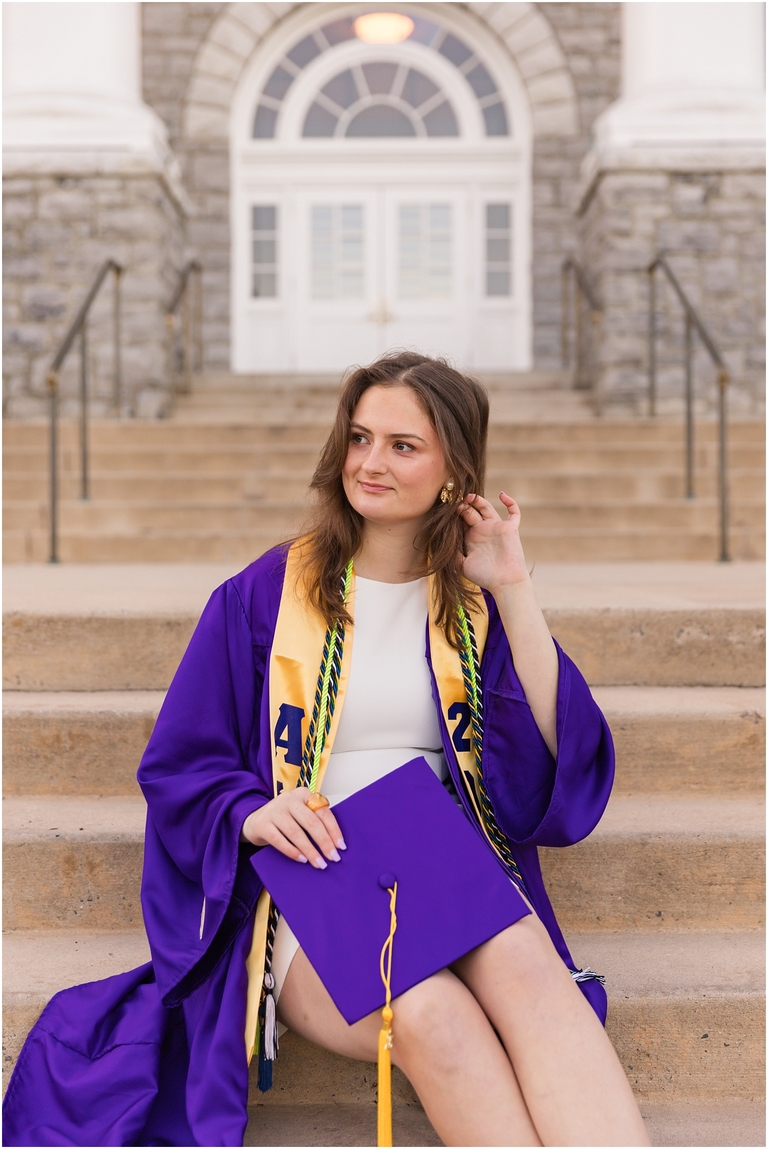 Harrisonburg graduation portraits